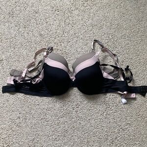 New Danskin Set Of Three Black Pink Tan 34C Women's Bras
